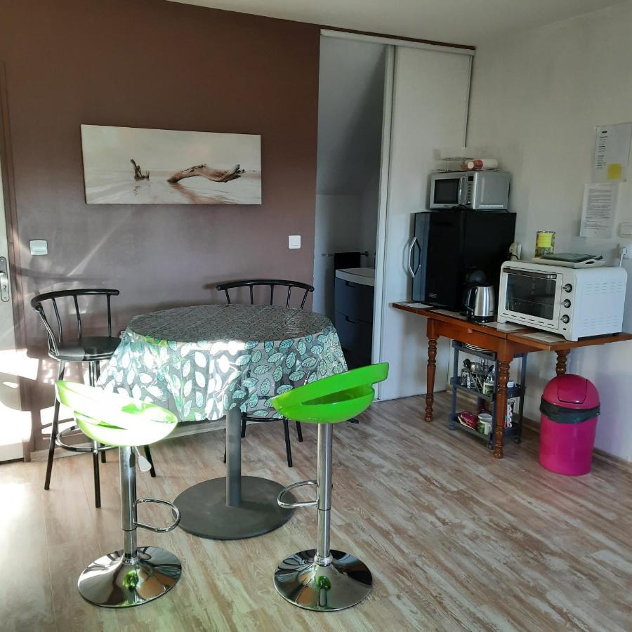 Un Petit Coin De Paradis Clairfontaine Esterno foto