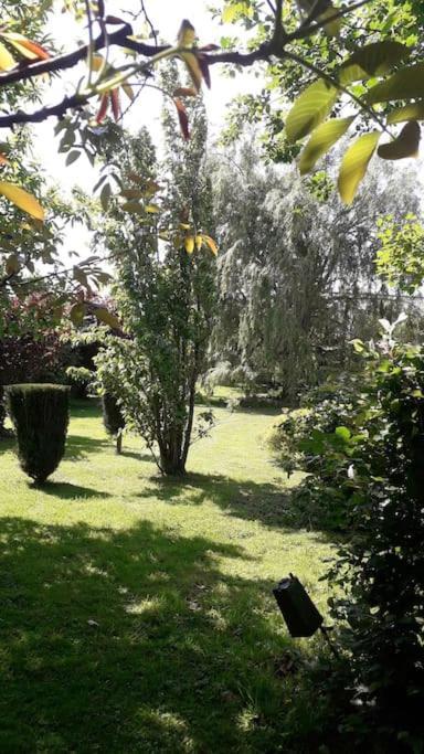 Un Petit Coin De Paradis Clairfontaine Esterno foto